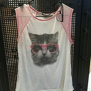 Comfy cat tee